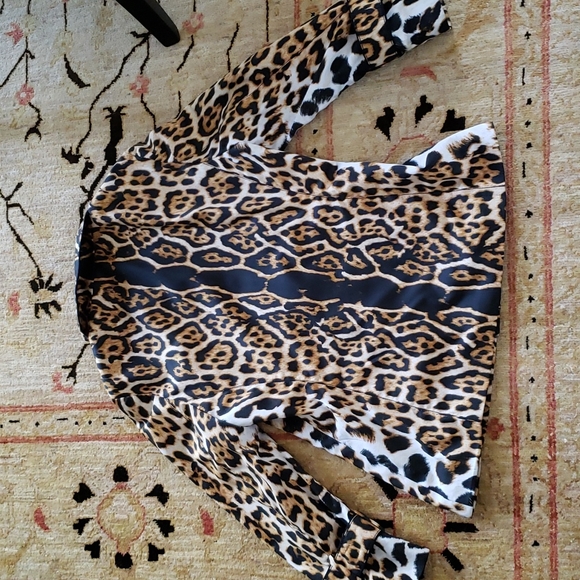 Carlisle 100% Silk Leopard Print Women’s Jacket - Picture 3 of 11